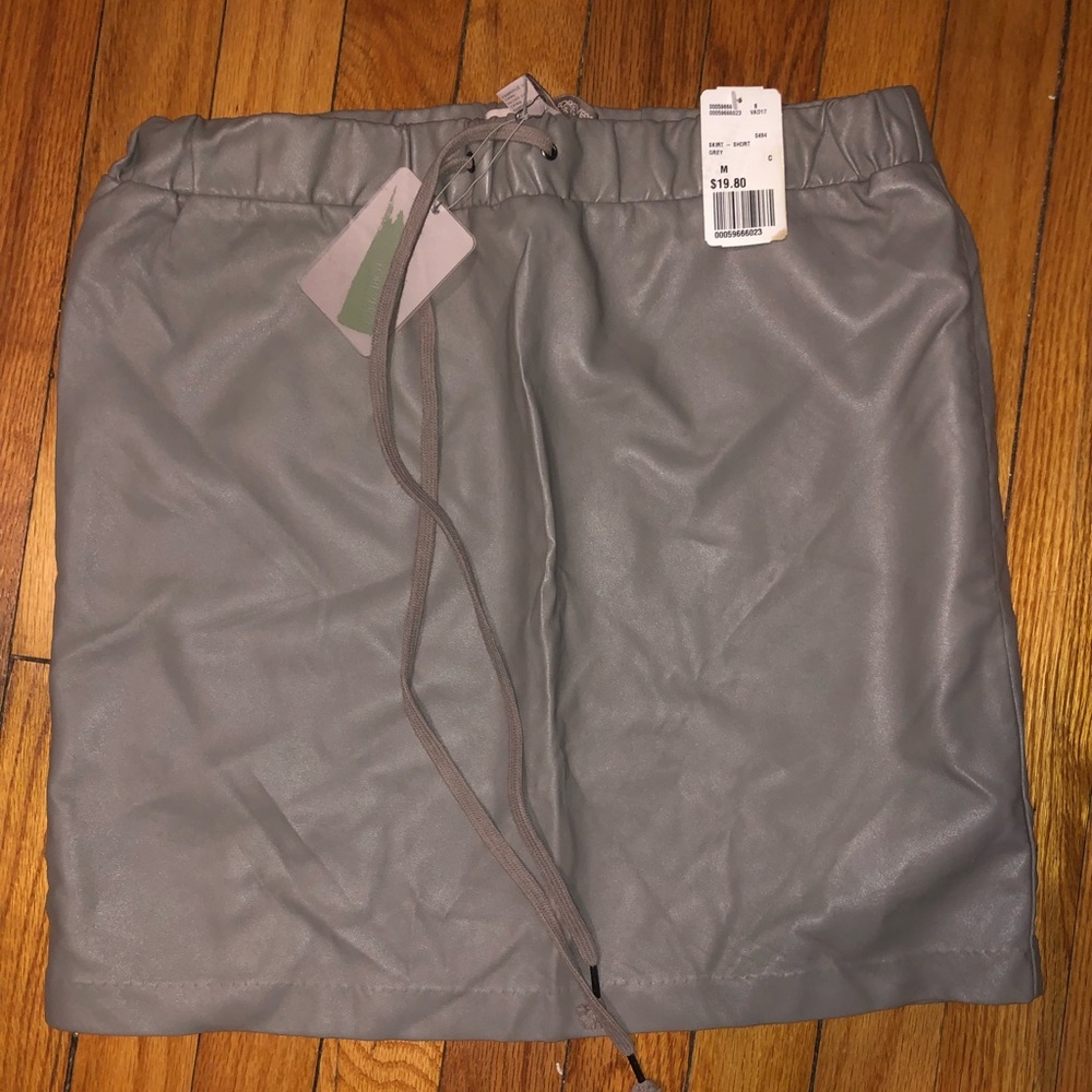Forever 21 woman’s Skirt